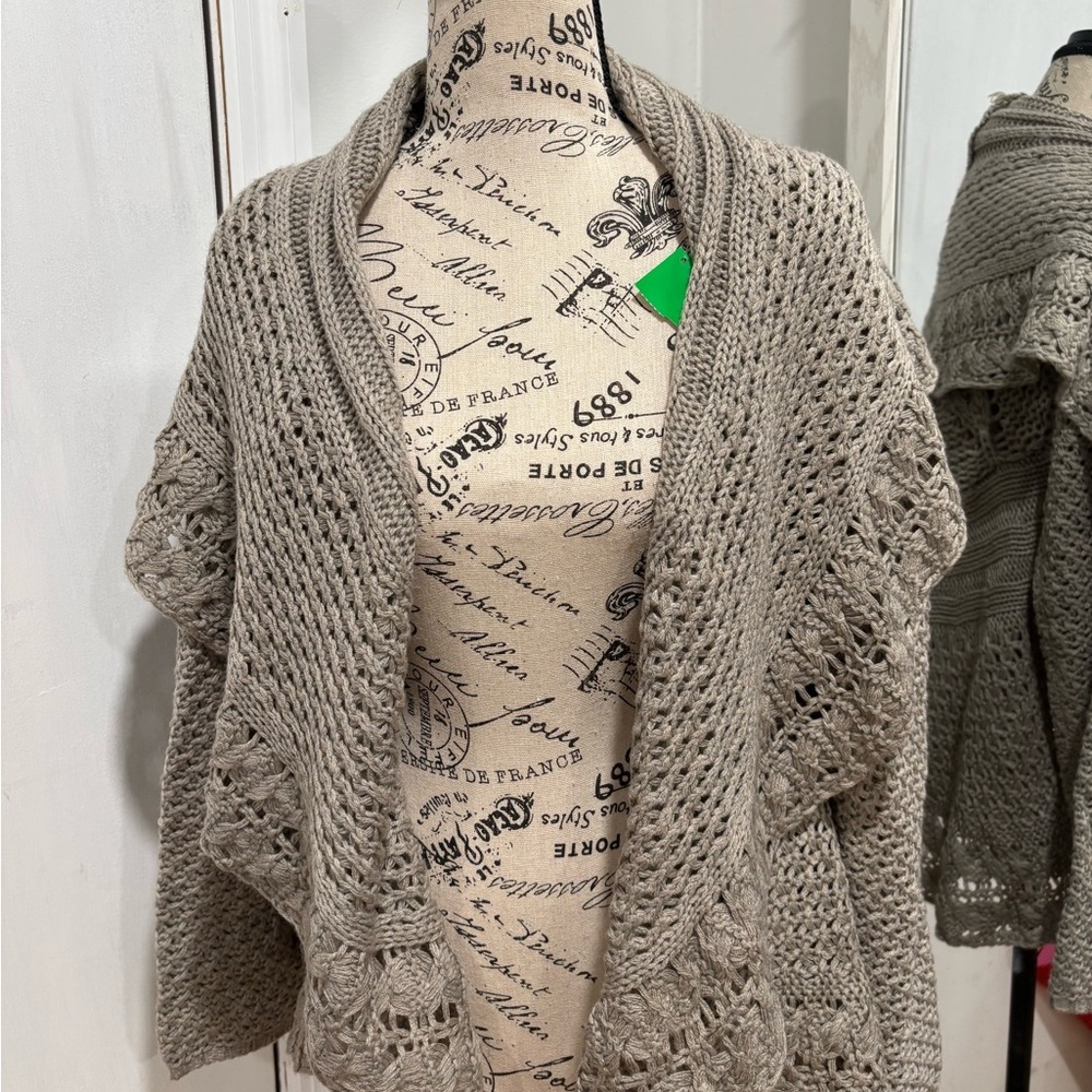 Liz Claiborne Women's Beige Knit Sweater X Large